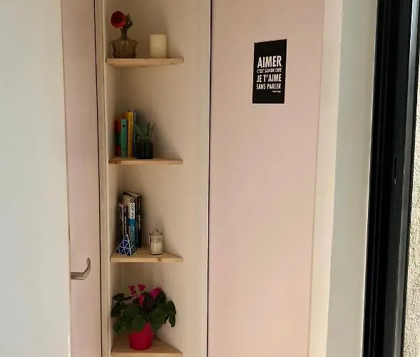 Sur Les Toits, Tres Jolie Vue Provence * Greoux-les-Bains